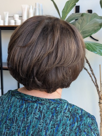 Touch Therapy & soins capillaires autour de Nantes : l’expérience beauté qui fait du bien